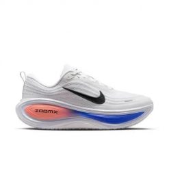 Buty do biegania męskie Nike Vomero Plus. Białe buty fitness męskie Nike, do biegania. Za 1,111.00 zł.