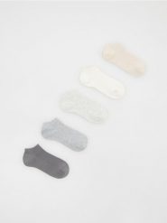 Skarpetki z bawełną 5 pack - ciemnoszary. Szare skarpetki damskie Reserved, bez wzorów, z bawełny. Za 49.99 zł.