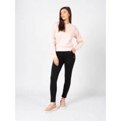 Bluza trekking damska C-neck. Czerwone bluzy bez kaptura damskie CHAMPION, m, z bawełny. Za 219.00 zł.