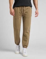LEE SWEAT PANT MĘSKIE SPODNIE DRESOWE DRESY AMMONITE L74LTJ85 112322424. Spodnie dresowe męskie Lee, bez wzorów, z dresówki. Za 209.99 zł.