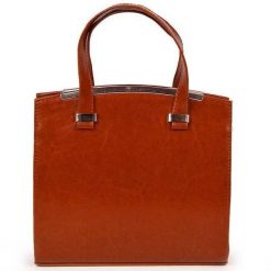 Torebka damska skórzana camel DAN-A T308. Brązowe torebki klasyczne damskie DAN-A, bez wzorów, ze skóry, bez dodatków. Za 279.99 zł.