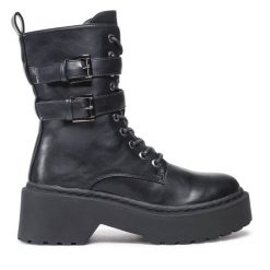 Trapery DeeZee. Czarne trapery damskie DeeZee, bez obcasa. Za 229.99 zł.