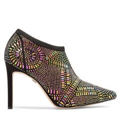 Botki Nine West. Czarne botki damskie Nine West, bez obcasa, na szpilce, bez zapięcia. Za 209.99 zł.