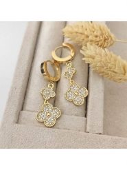 Nakkash Pozłacane kolczyki-kreole z cyrkoniami rozmiar: onesize. Żółte kolczyki damskie Nakkash, z cyrkonią, pozłacane. Za 65.95 zł.