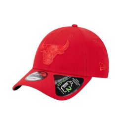 Czapka z daszkiem New Era 9FORTY NBA Chicago Bulls Repreve Outline 60424787. Czerwone czapki męskie New Era, na wiosnę, bez wzorów. Za 109.00 zł.