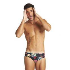 Kąpielówki męskie slipy kąpielowe treningowe na basen Arena Crazy Skulls. Czarne kąpielówki męskie Arena, m, bez wzorów, do pływania. Za 49.99 zł.