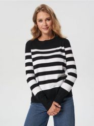 Sweter w paski - czarny. Czarne swetry klasyczne damskie Sinsay, l, ze skóry, bez kołnierzyka. Za 49.99 zł.