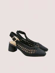 Bellucci Czółenka w kolorze czarnym z paskiem rozmiar: 36. Czarne czółenka damskie Bellucci, bez wzorów, bez obcasa. Za 130.99 zł.