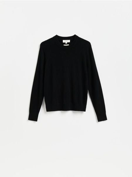 Kaszmirowy sweter - czarny. Czarne swetry klasyczne damskie Reserved, l, z kaszmiru, bez kołnierzyka. Za 499.99 zł.