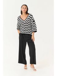 Kaffe Sweter w kolorze czarno-białym rozmiar: XL. Białe swetry klasyczne damskie Kaffe, xl, z bawełny, bez kołnierzyka. Za 135.17 zł.