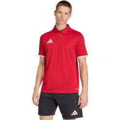 Koszulka męska adidas Entrada 26 Polo. Czerwone koszulki polo męskie Adidas, m, bez wzorów, z poliesteru, bez ramiączek. Za 78.99 zł.