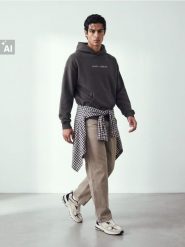 Bluza hoodie z nadrukiem na plecach z bawełną - khaki. Brązowe bluzy bez kaptura męskie Sinsay, l, z bawełny. Za 69.99 zł.