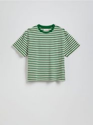 Bawełniany t-shirt w paski - zielony. Zielone t-shirty damskie Reserved, l, bez wzorów, z bawełny, bez kołnierzyka. W wyprzedaży za 39.99 zł.