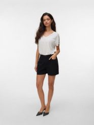 Vero Moda Koszulka w kolorze białym rozmiar: M. Białe bluzki damskie Vero Moda, m, bez wzorów, z koronki, bez kołnierzyka, bez ramiączek. Za 94.45 zł.
