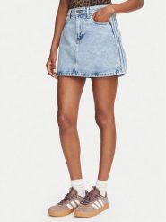 Adidas Spódnica jeansowa KQ6487 Niebieski jasny Regular Fit. Niebieskie spódniczki damskie Adidas, bez wzorów, z jeansu. Za 279.99 zł.