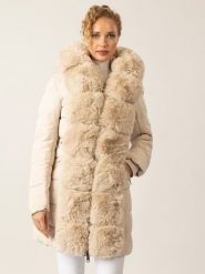 APART Płaszcz zimowy w kolorze beżowym rozmiar: 40. Brązowe płaszcze damskie Apart, na zimę, bez wzorów, z puchu. Za 389.08 zł.
