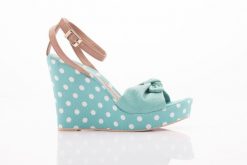 Sandały Dijean 753 517 Nap. Green-Honey, Zielony, Materiał - 39. Zielone sandały damskie Dijean, bez wzorów, z materiału, bez obcasa, na koturnie. W wyprzedaży za 26.10 zł.