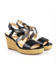 Geox Espadryle "Soleil B" | D72N7B OBVQD | Soleil B | Kobieta | Czarny. Czarne espadryle damskie Geox, bez wzorów, ze skóry, bez obcasa. W wyprzedaży za 229.00 zł.