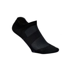Skarpetki do chodzenia WS 500 Fresh Invisible czarne. Czarne skarpetki damskie NEWFEEL, bez wzorów, z elastanu. Za 14.99 zł.