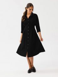 Stylove Sukienka w kolorze czarnym rozmiar: XL. Czarne sukienki damskie Stylove, xl, bez wzorów, bez kołnierzyka, bez ramiączek, midi. Za 201.55 zł.