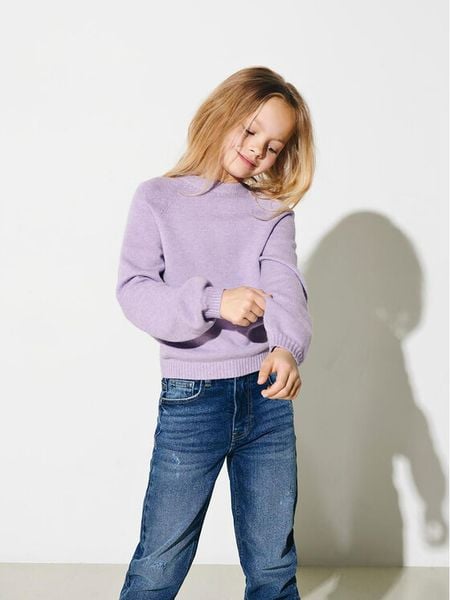 Kids ONLY Sweter Lesley 15246166 Fioletowy Regular Fit. Fioletowe swetry dziewczęce Kids Only, bez wzorów, z wiskozy, bez kołnierzyka. Za 99.99 zł.