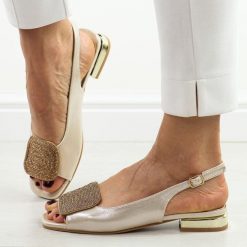 Złote sandały damskie na obcasie Potocki 43314. Żółte sandały damskie POTOCKI, z aplikacjami, ze skóry, bez obcasa, na obcasie. Za 169.00 zł.