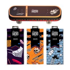 Skarpetki American Socks Skateboard Zestaw Prezentowy. Niebieskie skarpetki męskie AMERICAN SOCKS, bez wzorów. Za 249.57 zł.