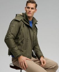Superdry Kurtka Hooded Arctic Windcheater z recyklingowanego poliestru. Zielone kurtki męskie Superdry., m, bez wzorów, z polaru, bez kaptura. Za 505.95 zł.