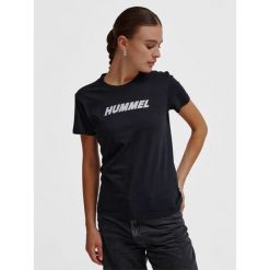 Damska koszulka z logo Hummel Elemental. Czarne bluzki damskie HUMMEL, bez wzorów, sportowe, bez kołnierzyka, bez ramiączek. Za 103.50 zł.