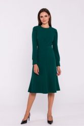Elegancka sukienka rozkloszowana z paskiem zielona. Zielone sukienki damskie Stylove, xl, bez wzorów, eleganckie, bez kołnierzyka, bez ramiączek, rozkloszowane. Za 409.00 zł.