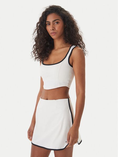 Guess Top V6GP09 K2999 Écru Slim Fit. Topy damskie Guess, s, z aplikacjami, z syntetyku, bez kołnierzyka. Za 234.99 zł.