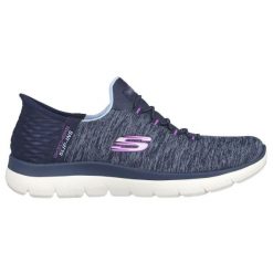 Buty SKECHERS SLIP-INS: SUMMITS- DAZZLING HAZE Niebieski. Niebieskie trampki i tenisówki damskie Skechers, bez wzorów, z tkaniny. Za 259.99 zł.