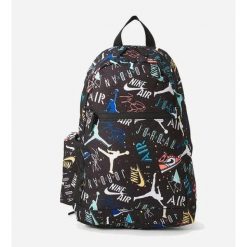 Plecak szkolny sportowy Air Jordan plus piórnik czarny 9B0503-F69. Czarne plecaki damskie Jordan, bez wzorów, sportowe. Za 229.00 zł.