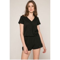 Roxy - Kombinezon. Czarne kombinezony damskie Roxy, m, bez wzorów, z bawełny, bez kołnierzyka, bez ramiączek, krótkie. W wyprzedaży za 119.90 zł.