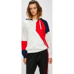 Reebok Classic - Kurtka. Białe kurtki damskie Reebok Classic, l, bez wzorów, z materiału, z kapturem. W wyprzedaży za 199.90 zł.