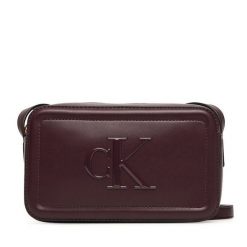 Torebka Calvin Klein. Czerwone listonoszki damskie CALVIN KLEIN, bez wzorów, bez dodatków. Za 299.99 zł.