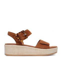 Sandały Remonte. Brązowe sandały damskie Remonte, bez wzorów, bez obcasa, na koturnie. Za 379.99 zł.