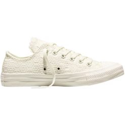 Buty sportowe Converse Chuck Taylor All Star. Brązowe buty sportowe na co dzień damskie Converse, bez wzorów, z materiału. Za 590.00 zł.