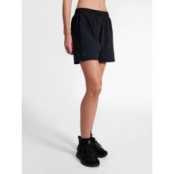 Damskie legginsy Newline Max. Czarne legginsy damskie Newline, bez wzorów, z materiału, na fitness i siłownię. Za 186.00 zł.