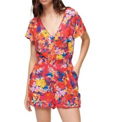 Kombinezon damski Superdry Beach Playsuit na lato kolorowy. Czerwone kombinezony damskie Superdry., na lato, s, bez wzorów, z materiału, eleganckie, bez kołnierzyka, bez ramiączek, krótkie. Za 155.49 zł.