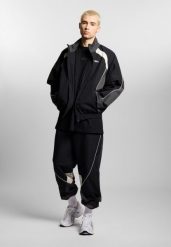 Kurtka outdoorowa męska Prosto Tracktop. Czarne kurtki outdoor męskie Prosto., m, z aplikacjami, z materiału. Za 444.99 zł.