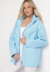 Jasnoniebieska Kurtka w Stylu Wiatrówki z Odpinanym Kapturem Ndivisa. Niebieskie kurtki damskie Born2be, l, bez wzorów, z jeansu. Za 199.99 zł.