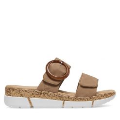 Klapki Rieker. Brązowe klapki damskie Rieker, bez wzorów, bez obcasa. Za 289.99 zł.
