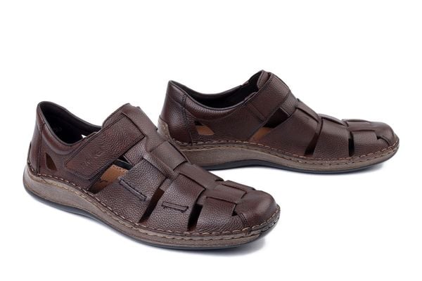 RIEKER 05281-25 brown, półbuty męskie. Brązowe półbuty męskie Rieker, na lato, bez zapięcia. Za 369.90 zł.