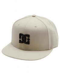 Czapka Snapback dla Mężczyzn DC EMPIRE Biały. Białe czapki męskie DC Shoes, bez wzorów, z materiału. Za 129.99 zł.