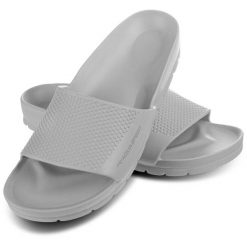 Klapki basenowe unisex Aqua Speed Oslo. Fioletowe klapki damskie Aqua-Speed, bez wzorów, bez obcasa. Za 42.99 zł.