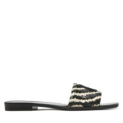 Klapki Just Cavalli. Czarne klapki damskie Just Cavalli, bez wzorów, bez obcasa. Za 419.99 zł.