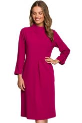 Sukienka elegancka pudełkowa z dekoracyjnymi zaszewkami fioletowa. Fioletowe sukienki damskie Stylove, do pracy, xl, bez wzorów, biznesowe, bez kołnierzyka, bez ramiączek. Za 359.00 zł.