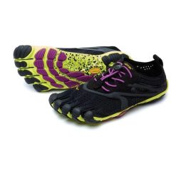 Buty do biegania damskie Vibram Fivefingers V-Run. Czarne obuwie do biegania damskie VIBRAM, vibram fivefingers. Za 562.45 zł.