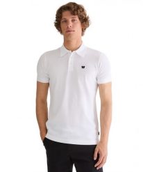 MĘSKA KOSZULKA WRANGLER POLO SHIRT BRIGHT WHITE 112378480. Białe koszulki polo męskie Wrangler, m, bez wzorów, bez ramiączek. Za 89.99 zł.